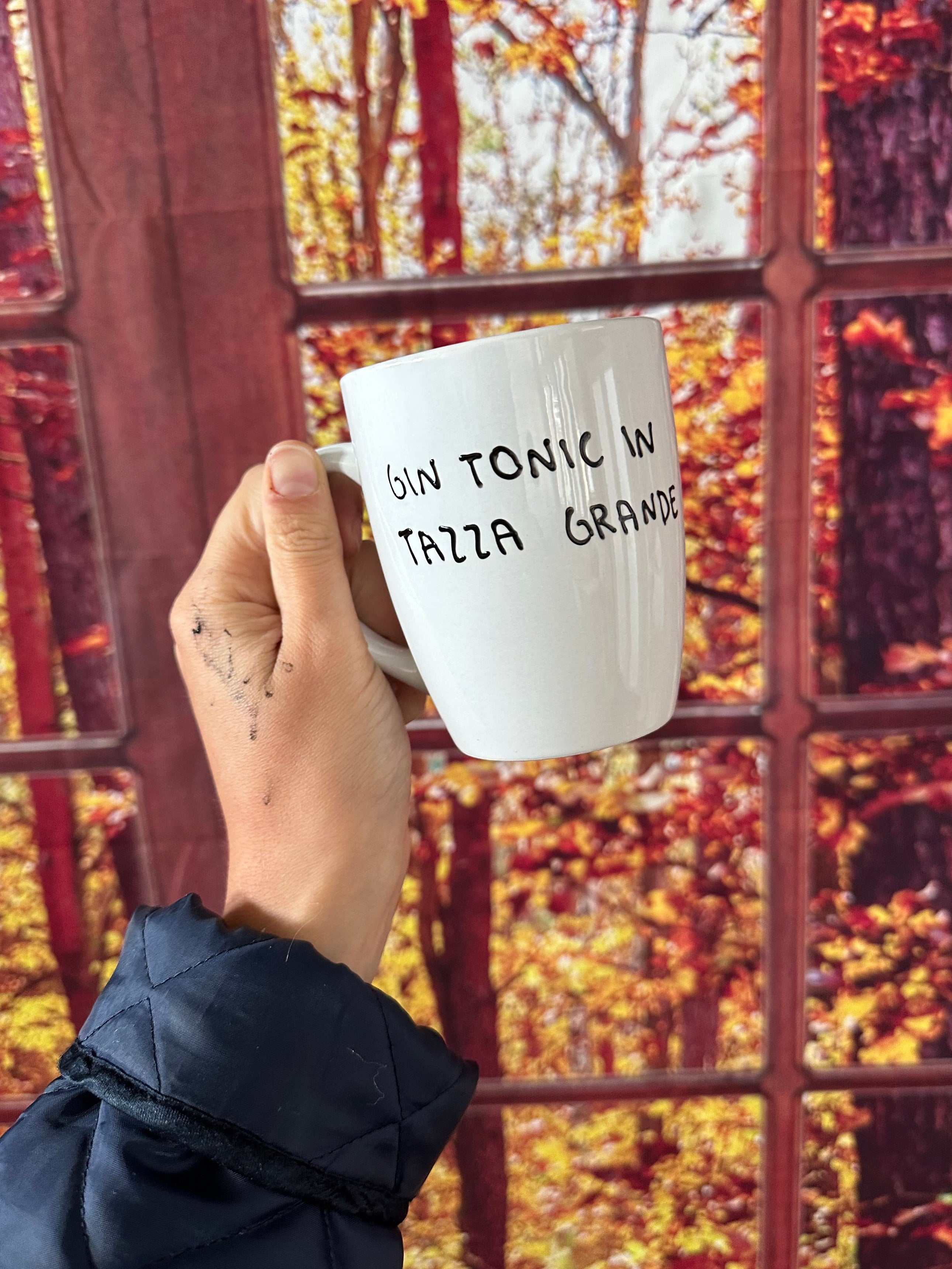 Gin tonic in tazza grande